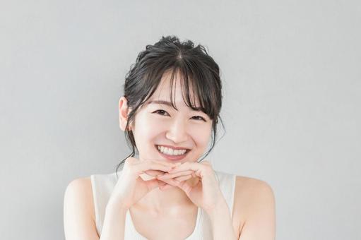 女性